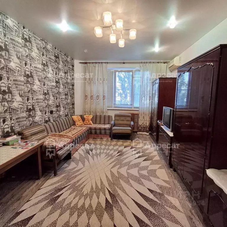 2-к кв. Волгоградская область, Волгоград ул. 8-й Воздушной Армии, 26 ... - Фото 1