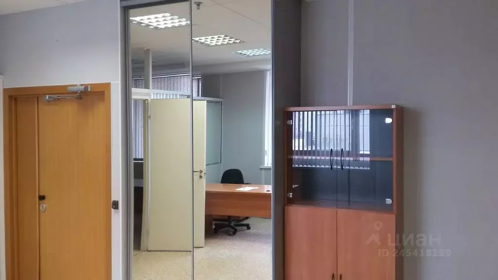 Офис в Свердловская область, Екатеринбург ул. Челюскинцев, 2 (56 м) - Фото 1