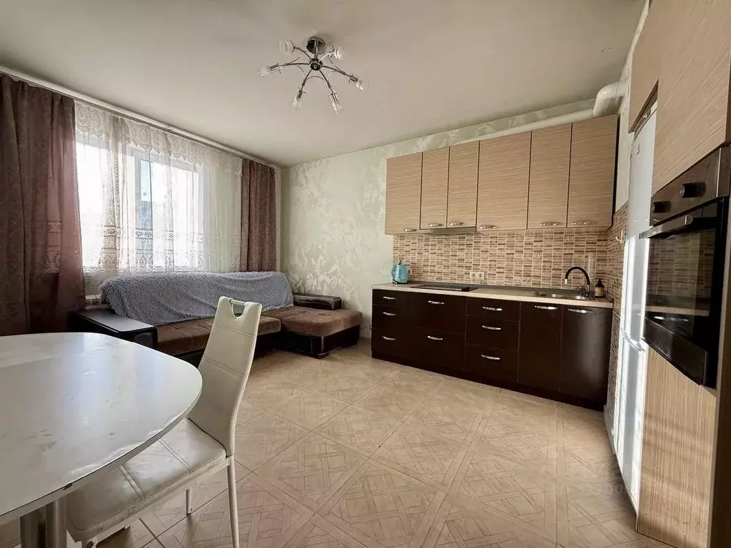 2-к кв. Московская область, Красногорск Заводская ул., 18к1 (73.0 м) - Фото 1