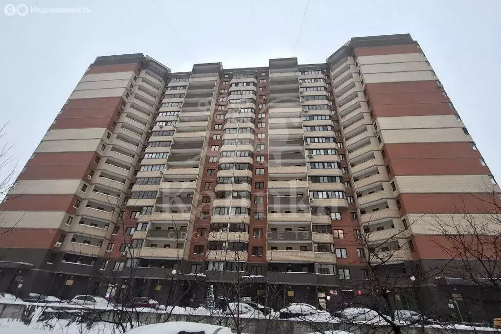 2-комнатная квартира: посёлок городского типа Октябрьский, улица ... - Фото 1