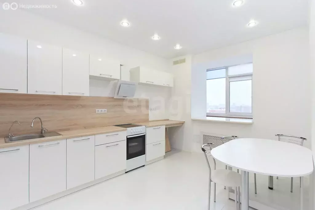 1-комнатная квартира: Тюмень, улица Елизарова, 12 (39.2 м) - Фото 2