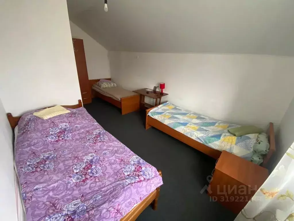 Комната Нижегородская область, с. Дивеево ул. Бекмешова, 5 - Фото 2