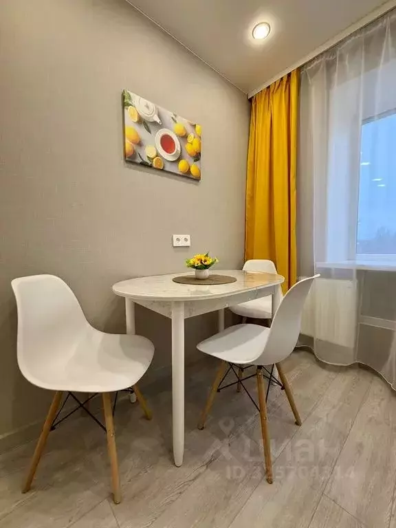 3-к кв. Тюменская область, Тюмень ул. Республики, 188 (67.0 м) - Фото 2