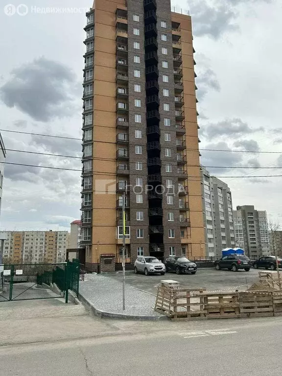 3-комнатная квартира: Барнаул, улица Папанинцев, 145 (53 м) - Фото 1