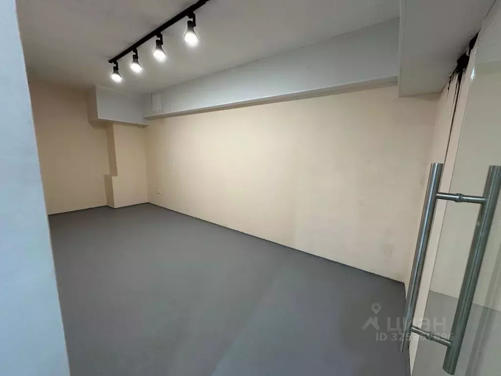 Помещение свободного назначения в Москва ул. Обручева, 11 (20 м) - Фото 2