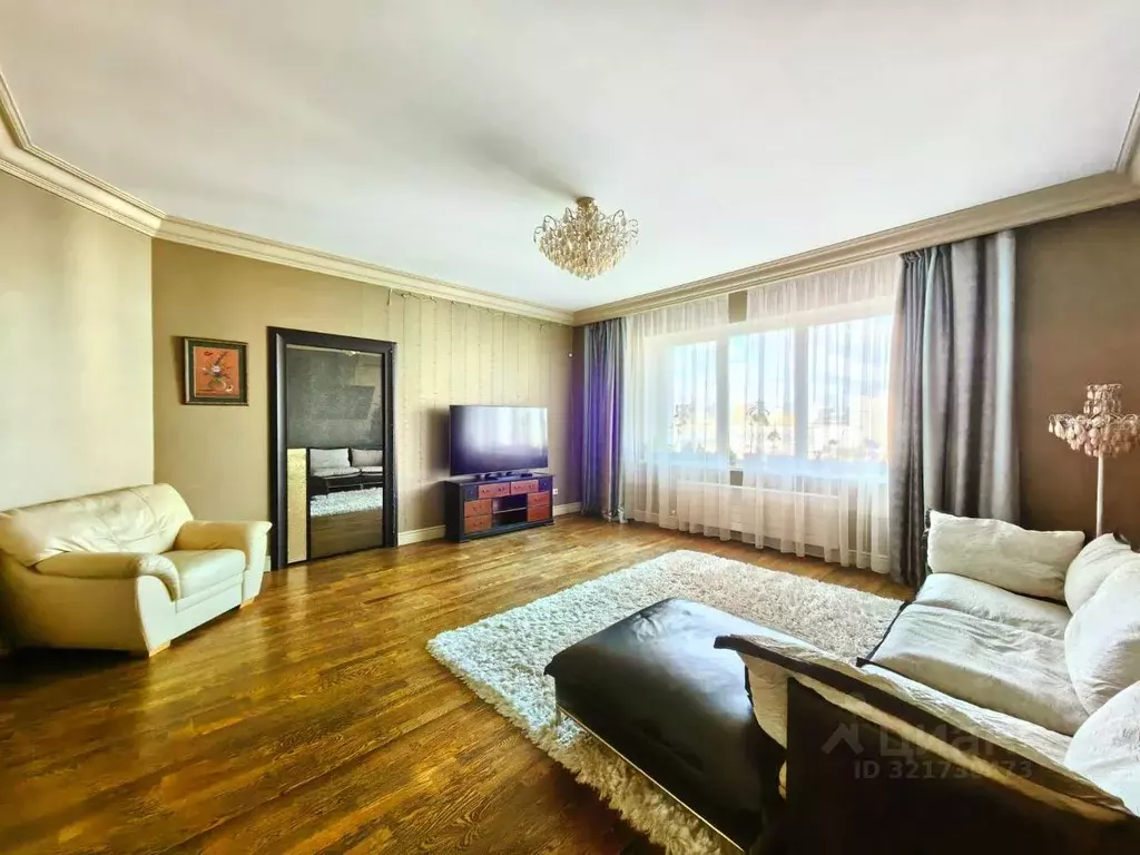 3-к кв. Свердловская область, Екатеринбург ул. Малышева, 71А (132.0 м) - Фото 0