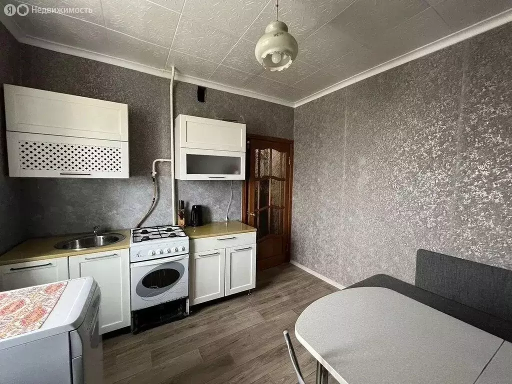 1-комнатная квартира: Новый Уренгой, Таёжная улица, 1А (35 м) - Фото 1