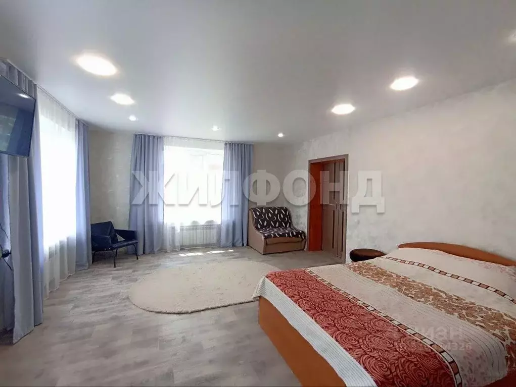 Дом в Хакасия, Усть-Абаканский район, д. Чапаево Советская ул. (85 м) - Фото 1