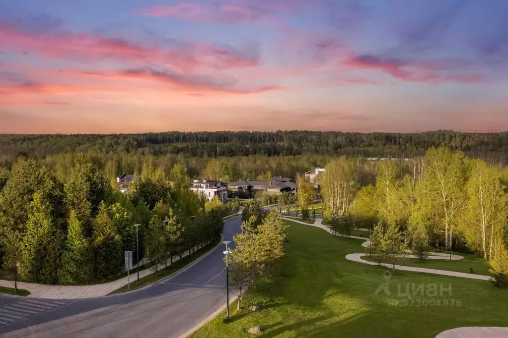 Участок в Московская область, Красногорск городской округ, д. ... - Фото 2