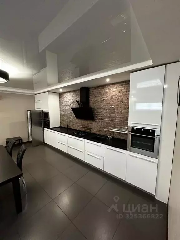 Дом в Краснодарский край, Краснодар Артиллерийская ул. (120 м) - Фото 1