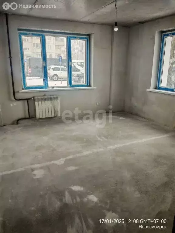 3-комнатная квартира: Новосибирск, улица Коминтерна, 128 (80.3 м) - Фото 1