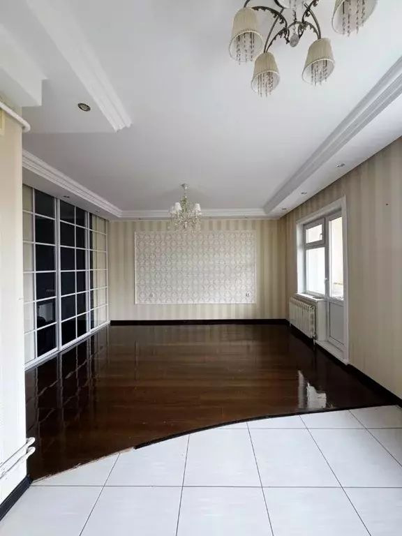 3-к кв. Саха (Якутия), Якутск Вилюйский тракт, 6-й км, 11/2 (64.7 м) - Фото 1