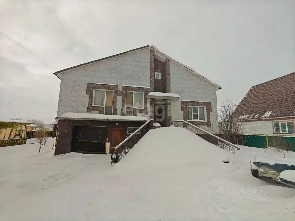 Дом в Новосибирская область, Колыванский район, д. Чаус ул. Титова, 89 ... - Фото 1