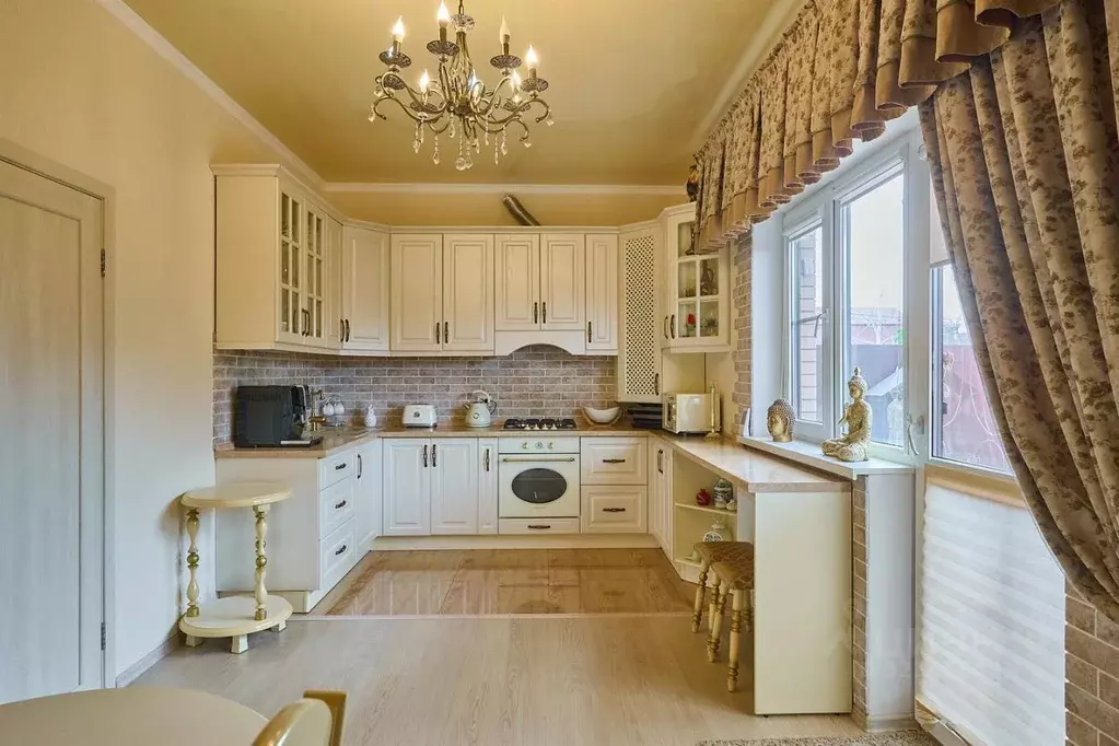 Дом в Адыгея, Тахтамукайский район, Яблоновский пгт Пролетарская ул. ... - Фото 2