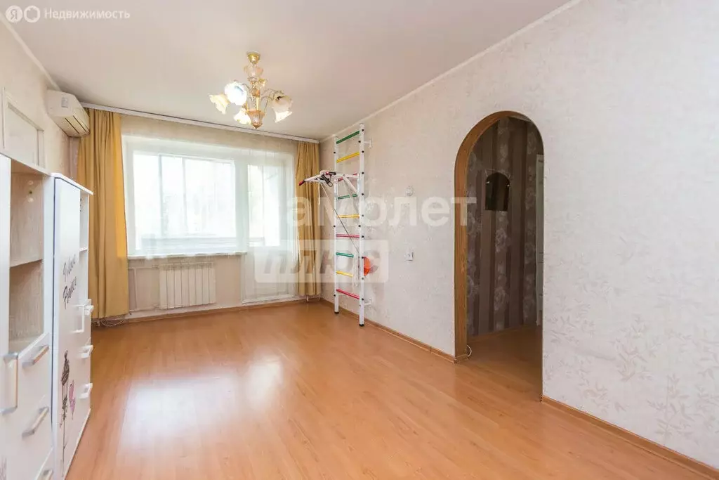 3-комнатная квартира: Уфа, Заводская улица, 8 (60.1 м) - Фото 0