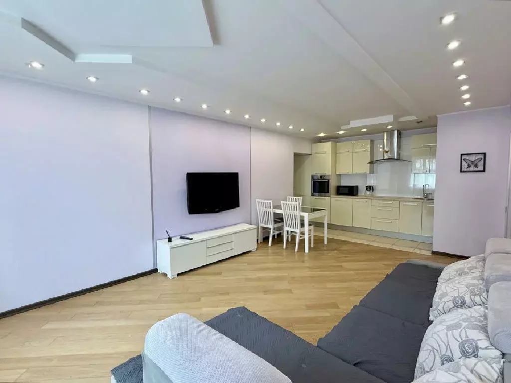 Продается 3-комнатная квартира - Фото 1