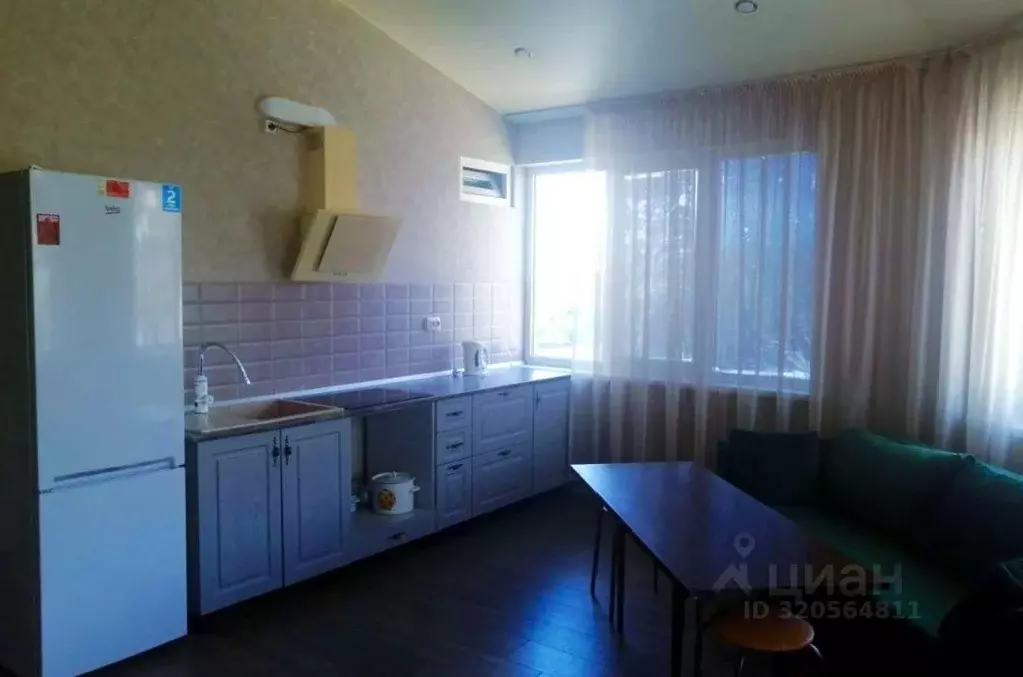 2-к кв. Краснодарский край, Сочи Молодогвардейская ул., 2/73 (43.0 м) - Фото 1