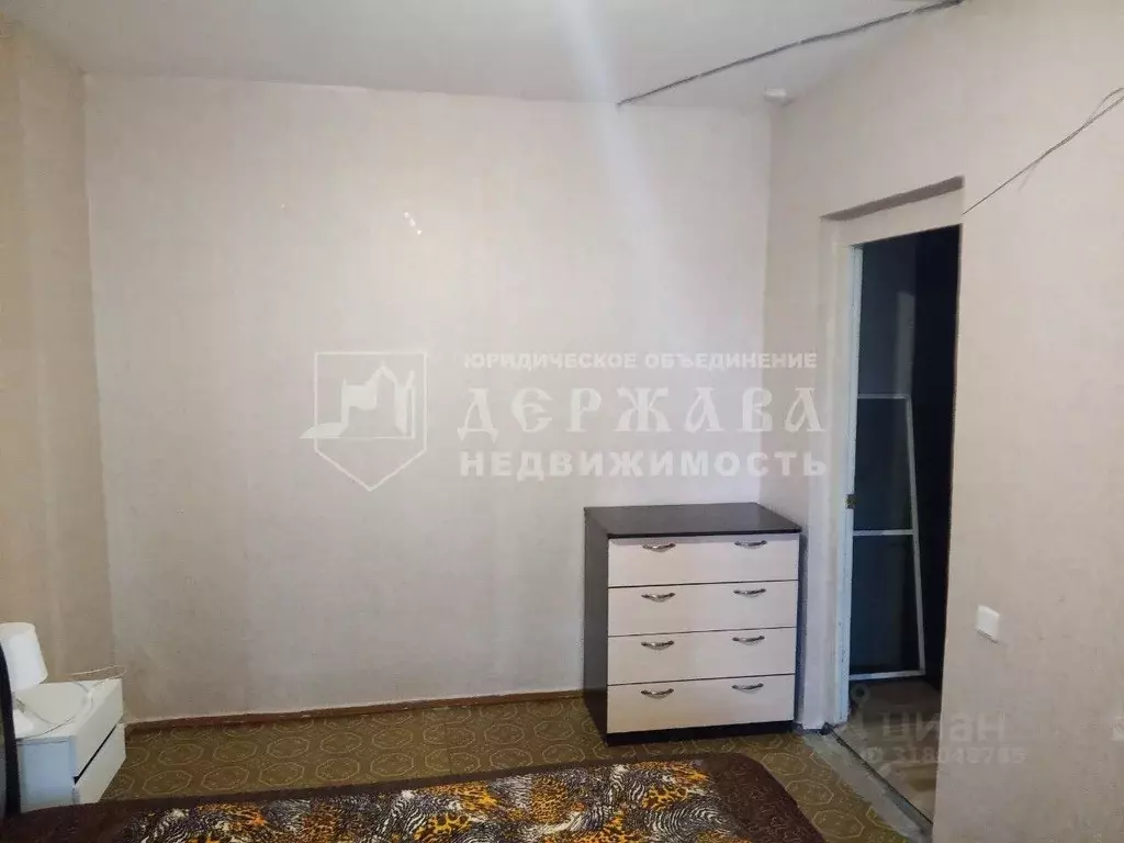 2-к кв. Кемеровская область, Междуреченск Брянская ул., 5 (53.1 м) - Фото 0