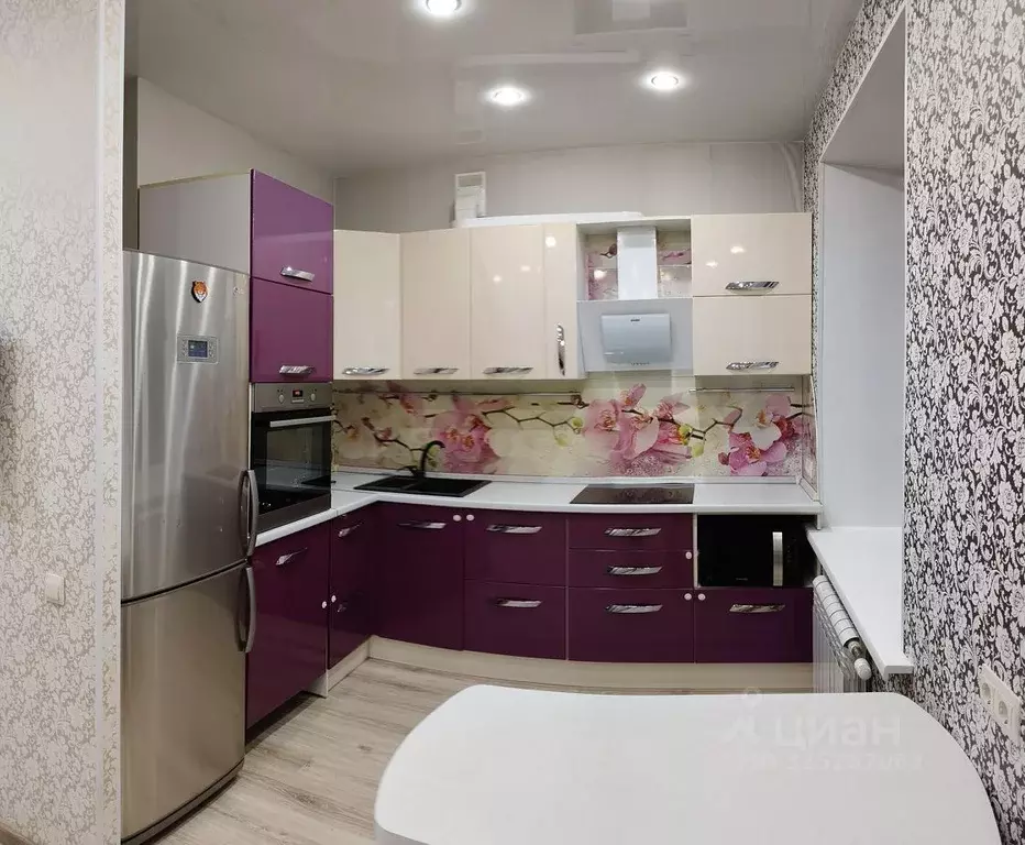 2-к кв. Омская область, Омск ул. Крупской, 14к2 (64.7 м) - Фото 2