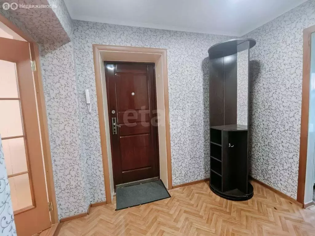 3-комнатная квартира: Заводоуковск, Глазуновская улица, 5 (58.7 м) - Фото 1