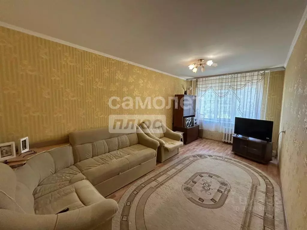 3-к кв. Курганская область, Курган Заозерный жилрайон, 3-й мкр, 8 ... - Фото 0