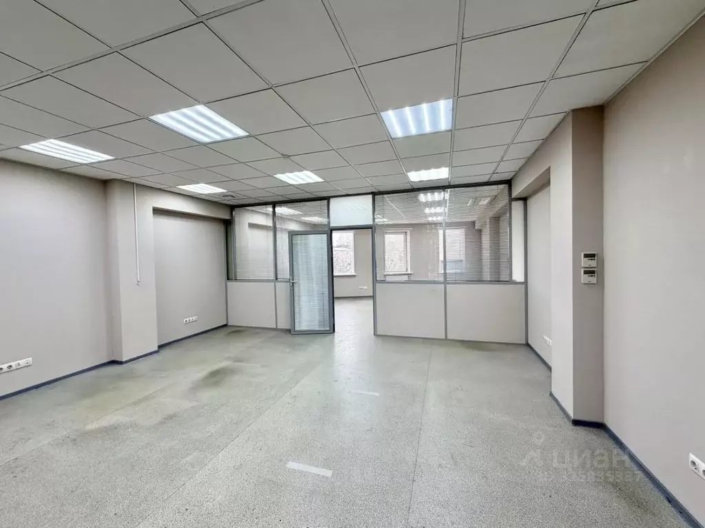 Помещение свободного назначения в Хабаровский край, Хабаровск ул. ... - Фото 1