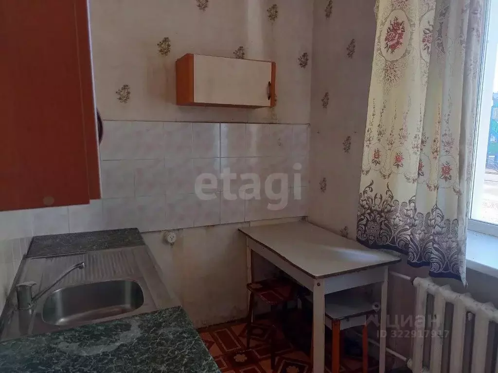 3-к кв. Кемеровская область, Анжеро-Судженск ул. Лазо, 23 (58.0 м) - Фото 1