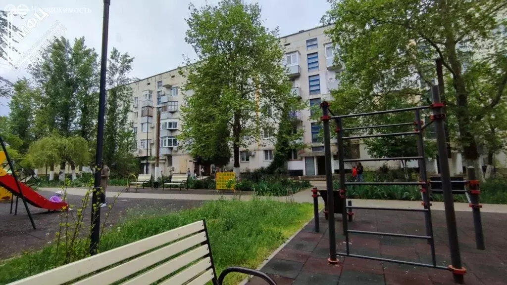 3-комнатная квартира: посёлок городского типа Ленино, Шоссейная улица, ... - Фото 0