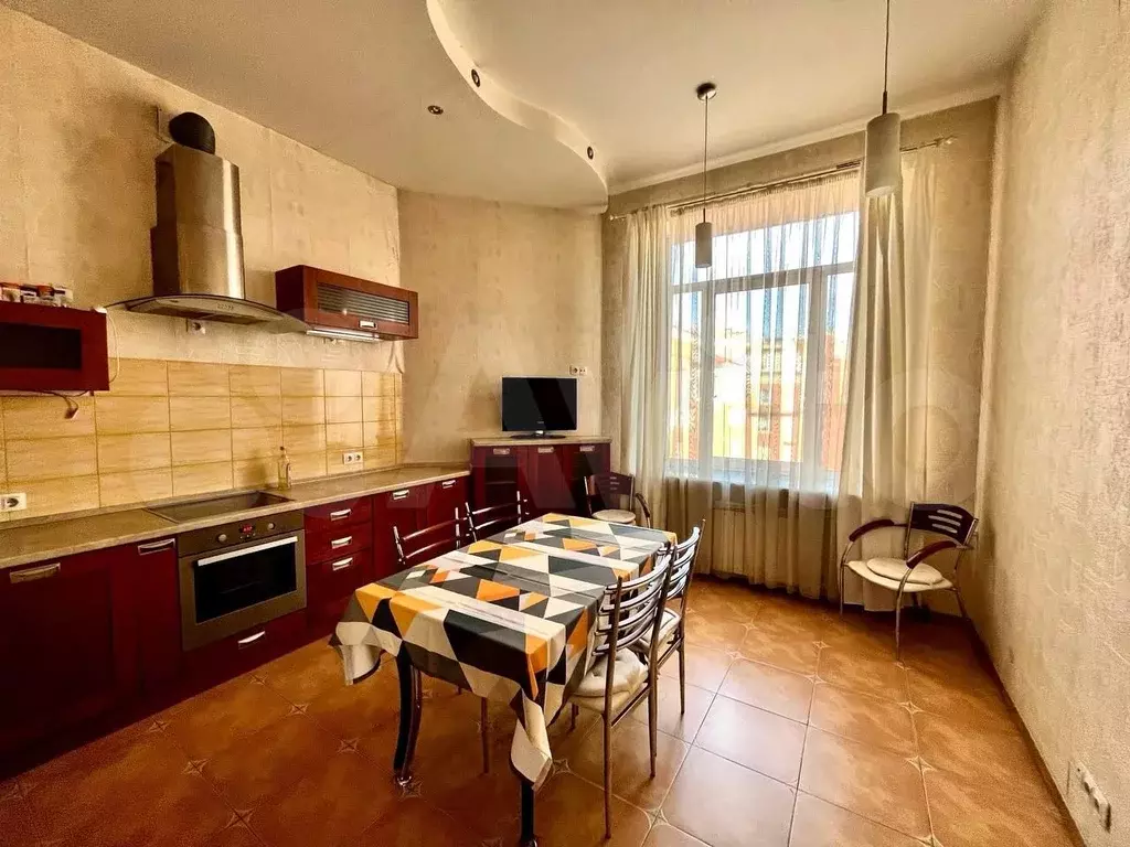 3-к. квартира, 125 м, 6/6 эт. - Фото 0