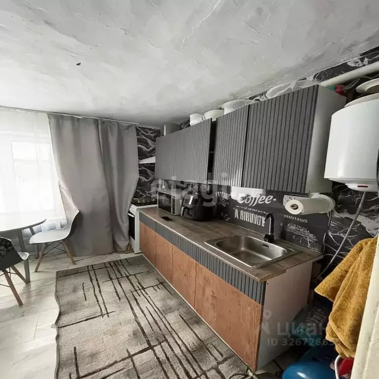 Дом в Алтай, Майминский район, с. Кызыл-Озек Заречная ул., 18 (40 м) - Фото 1