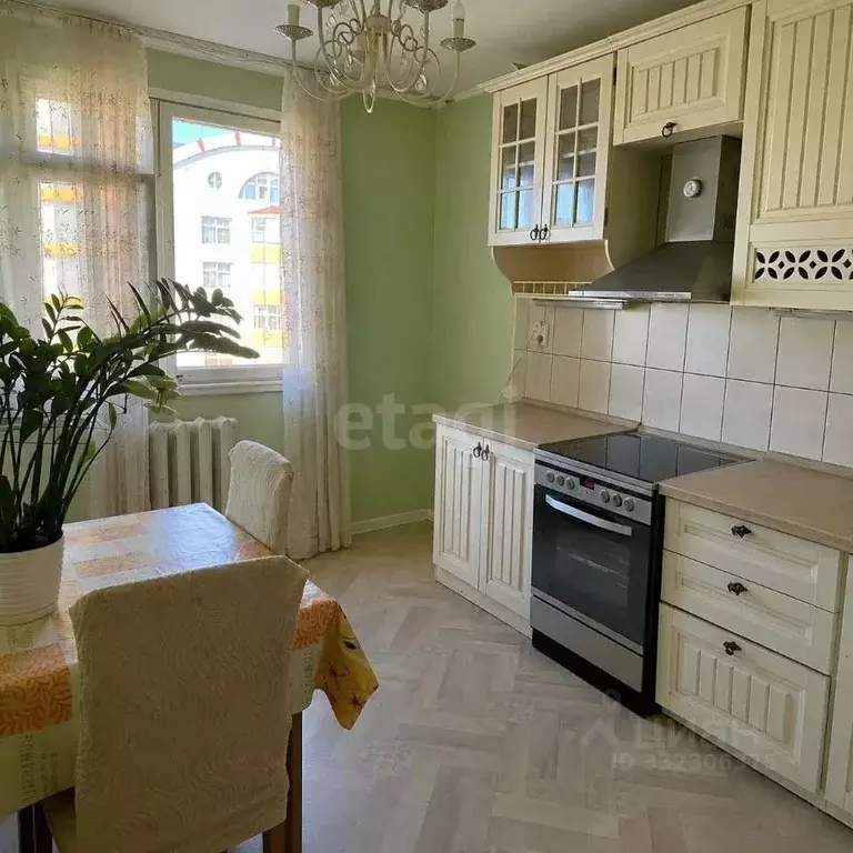 3-к кв. Ямало-Ненецкий АО, Салехард ул. Чубынина, 23 (81.7 м) - Фото 1