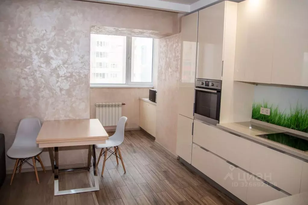 3-к кв. Красноярский край, Красноярск ул. Ладо Кецховели, 17а (84.0 м) - Фото 2