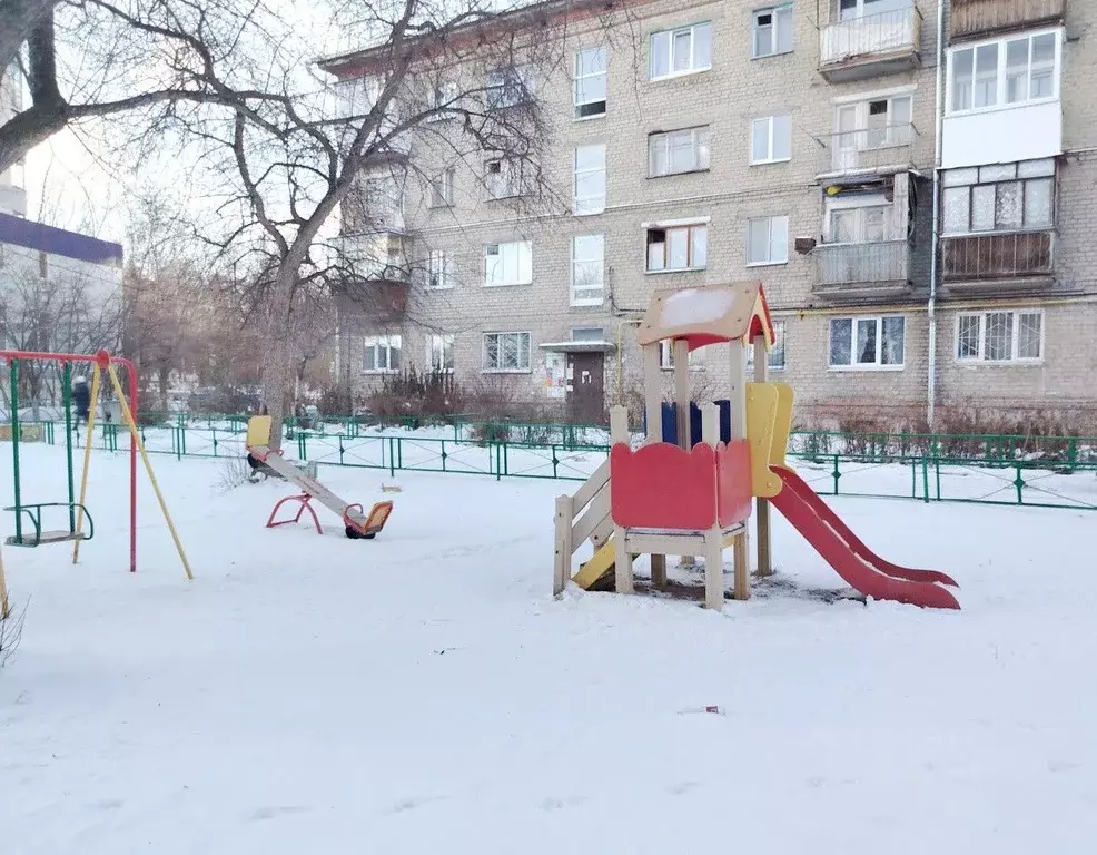 Комната Свердловская область, Екатеринбург Вторчермет жилрайон, ул. ... - Фото 0