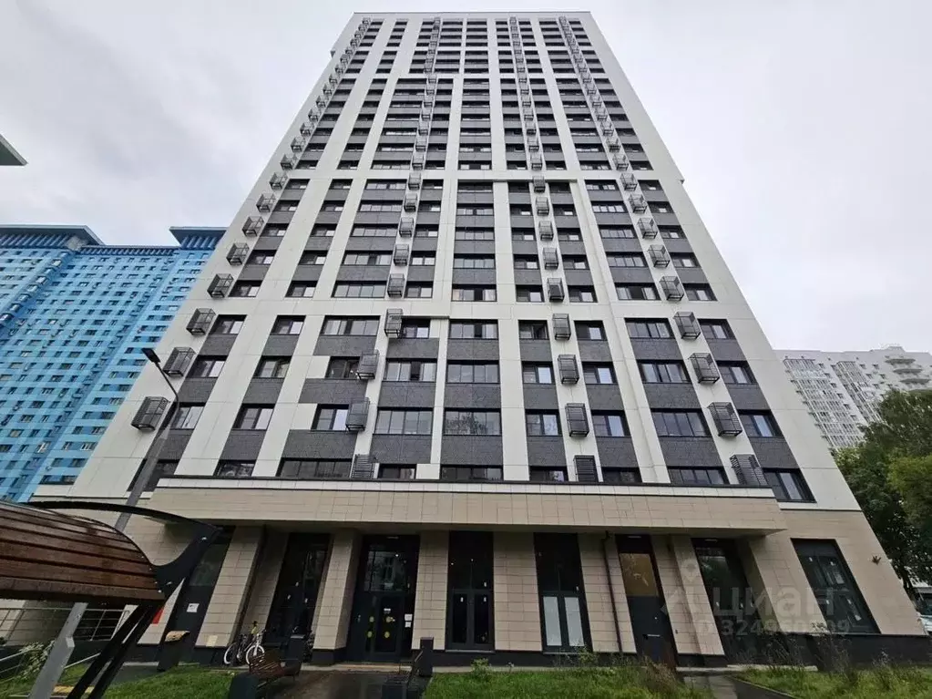 Гараж в Москва Авиационная ул., 61/2 (14 м) - Фото 1