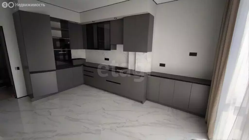 2-комнатная квартира: Калининград, Львовский переулок, 6 (67 м) - Фото 1