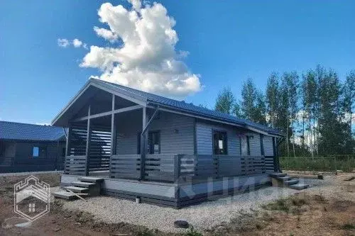 Дом в Новгородская область, Новгородский район, Ермолинское с/пос, д. ... - Фото 1