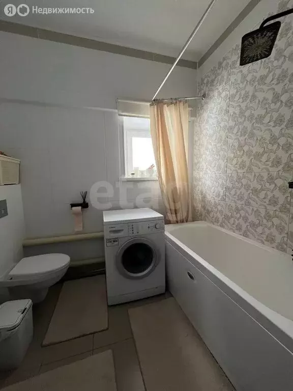 Дом в село Луганское, Волжская улица, 35 (130 м) - Фото 1