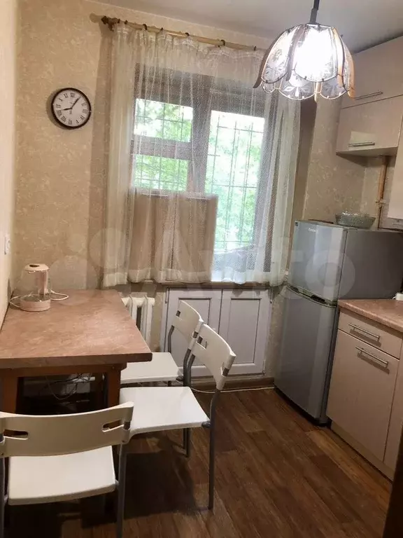 2-к. квартира, 60 м, 2/5 эт. - Фото 0