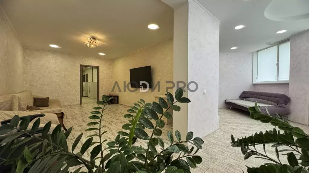 1-к кв. Саратовская область, Саратов Молочная ул., 5/13 (56.0 м) - Фото 1