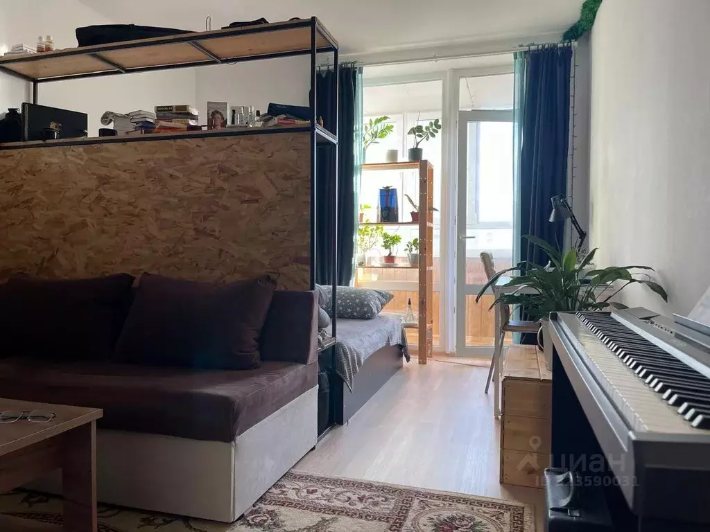 Студия Свердловская область, Екатеринбург ул. Дорожная, 18 (31.0 м) - Фото 1