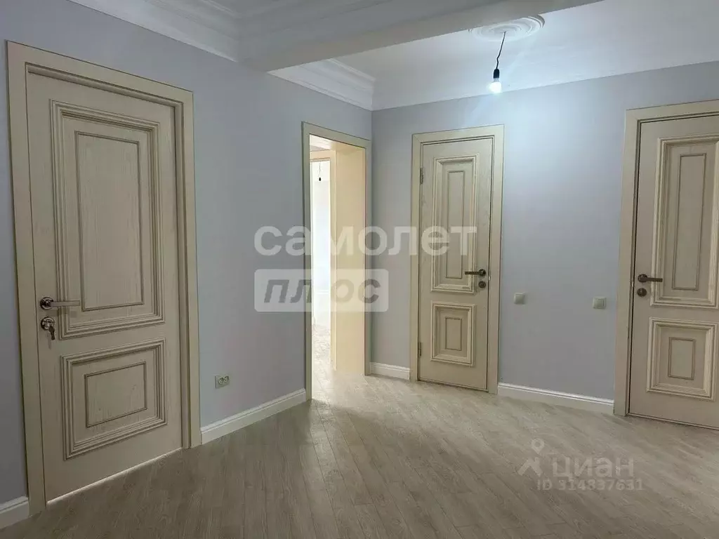 2-к кв. Дагестан, Каспийск просп. Акулиничева, 14 (77.0 м) - Фото 0