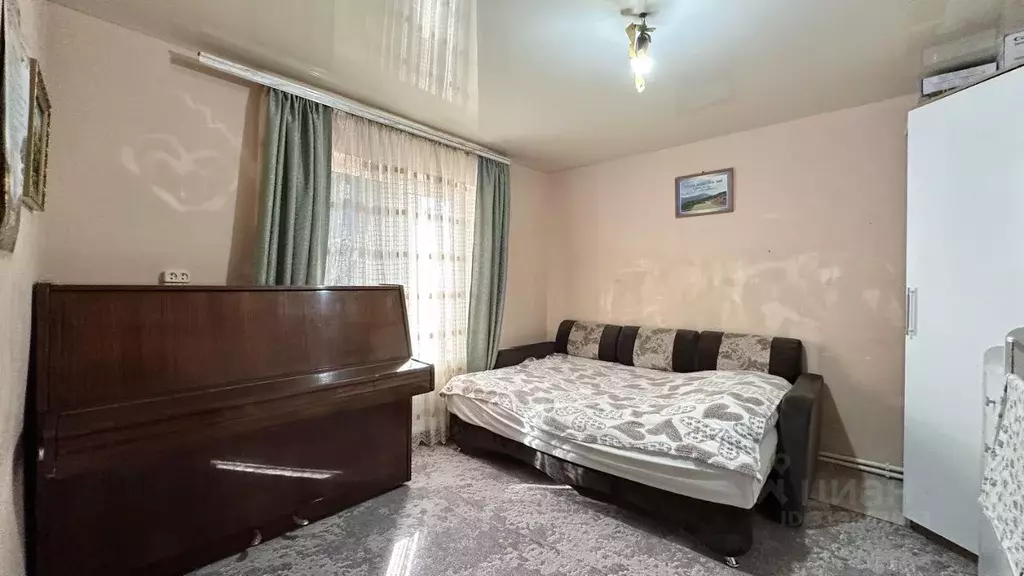 Дом в Краснодарский край, Курганинск ул. Некрасова (40 м) - Фото 0