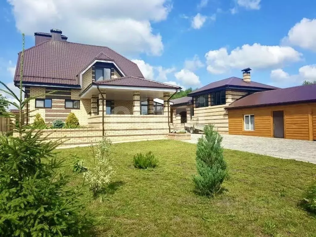 Дом в Татарстан, Мензелинский район, с. Коноваловка  (200 м) - Фото 1