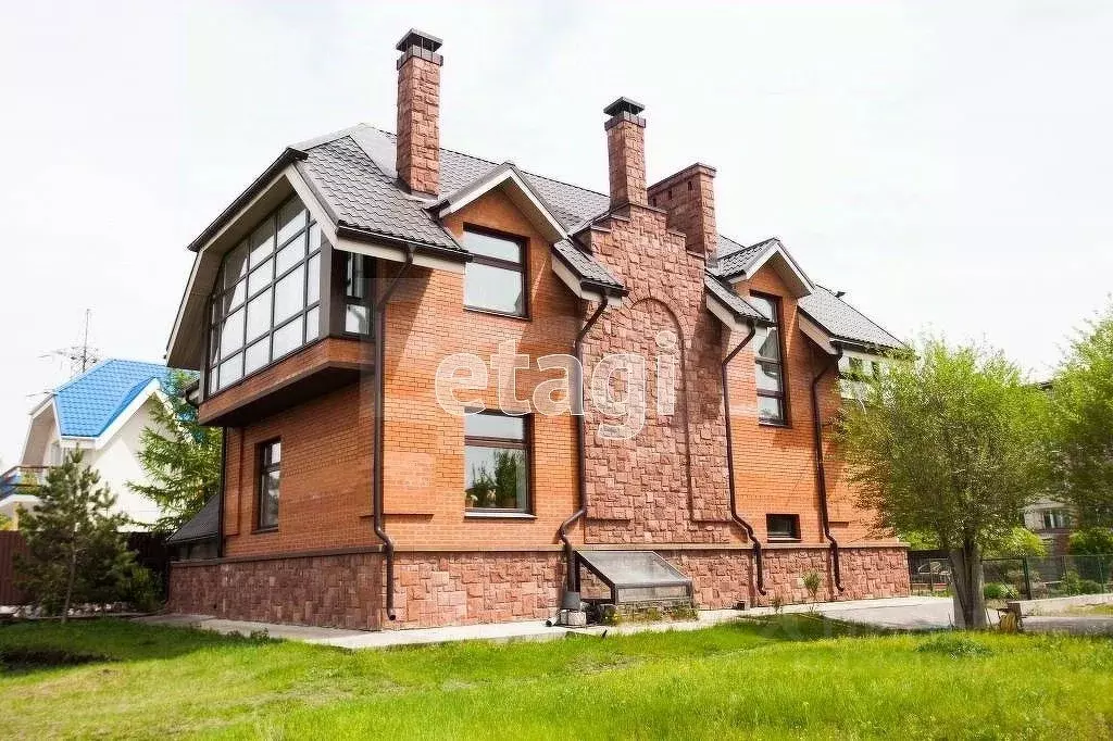 Дом в Красноярский край, Красноярск Парковая ул., 34 (343 м) - Фото 1