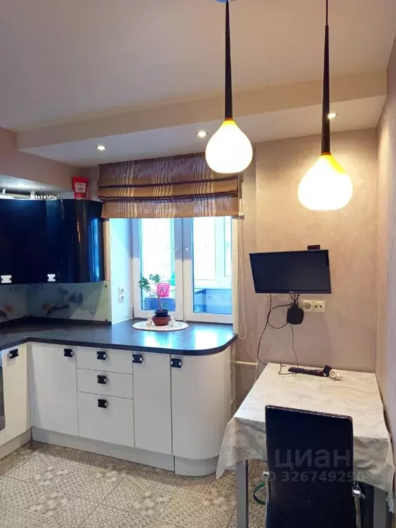 2-к кв. Московская область, Клин ул. 60 лет Комсомола, 12к4 (50.0 м) - Фото 2