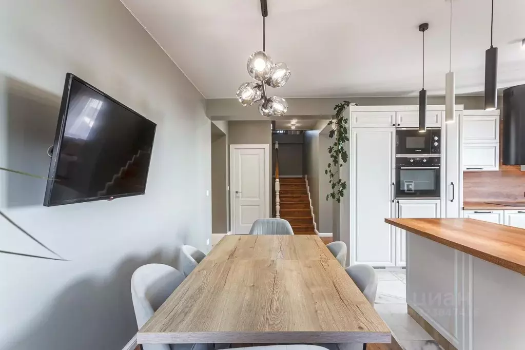 Коттедж в Приморский край, Владивосток ул. Таманская, 15Б (277 м) - Фото 1