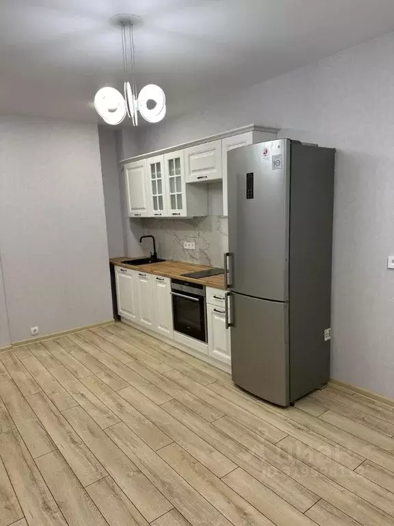 1-к кв. Свердловская область, Екатеринбург ул. Азина, 22/7 (45.0 м) - Фото 1