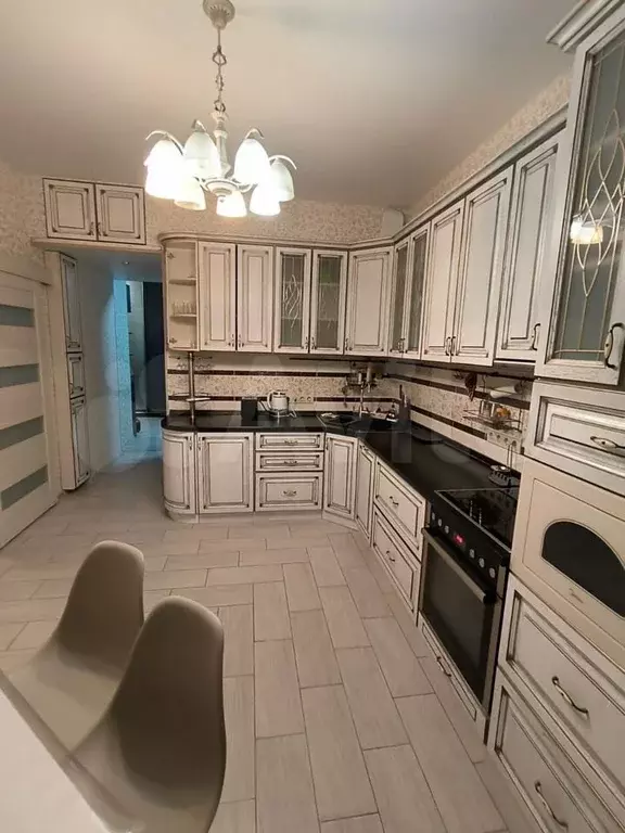 2-к. квартира, 70 м, 10/25 эт. - Фото 0