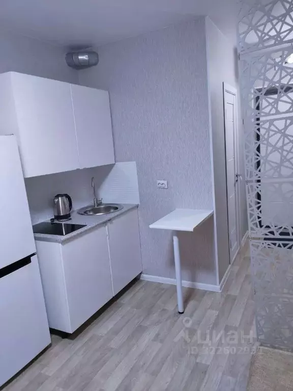 Студия Новосибирская область, Новосибирск Спортивная ул., 35 (17.9 м) - Фото 1