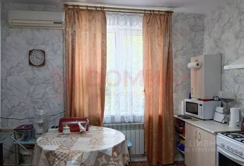3-к кв. Ростовская область, Новочеркасск Магистральная ул. (81.0 м) - Фото 1